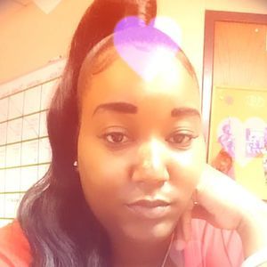 Meet your Posher, Ronella